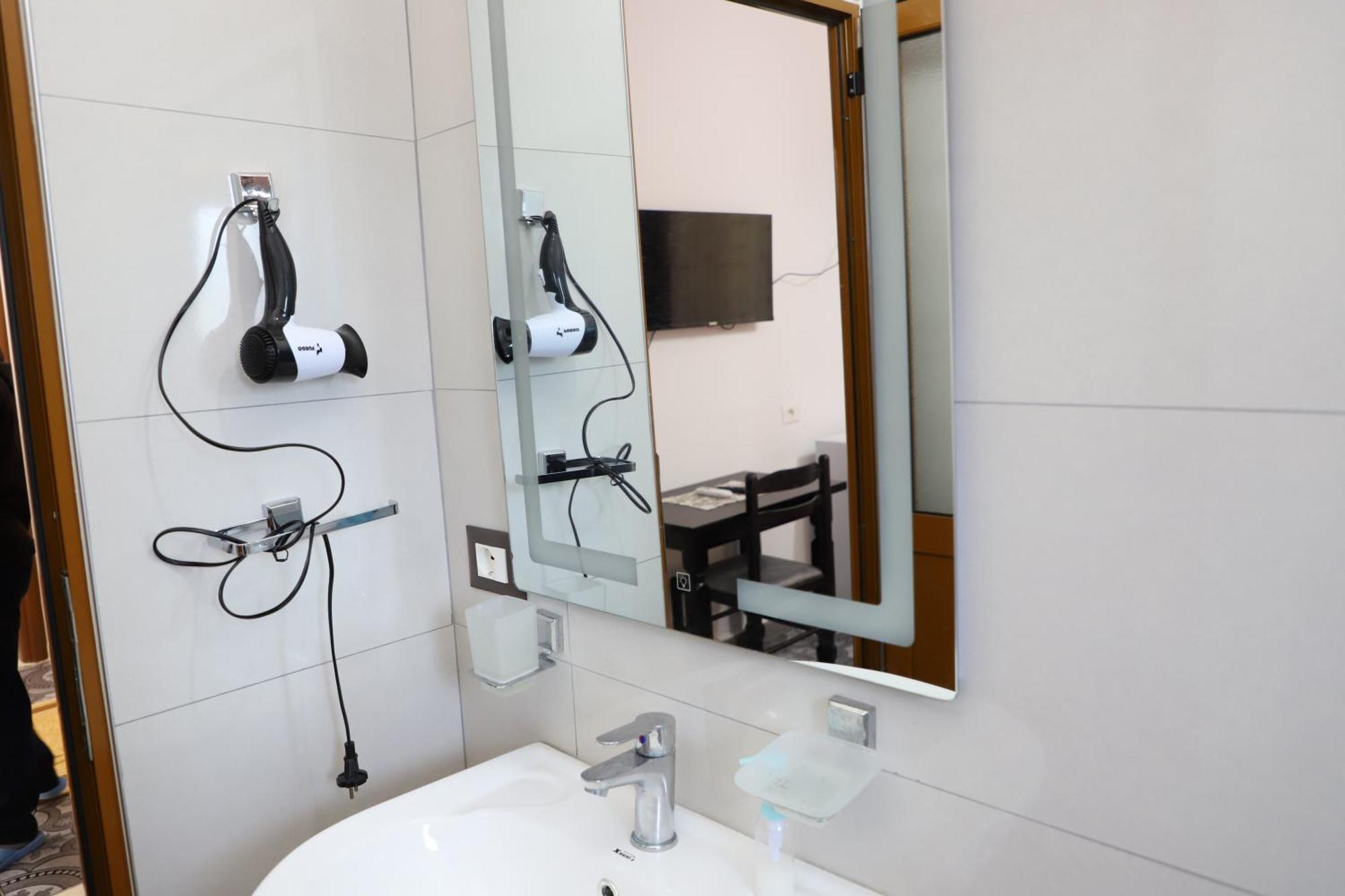 Guest House Marjo Берат Экстерьер фото