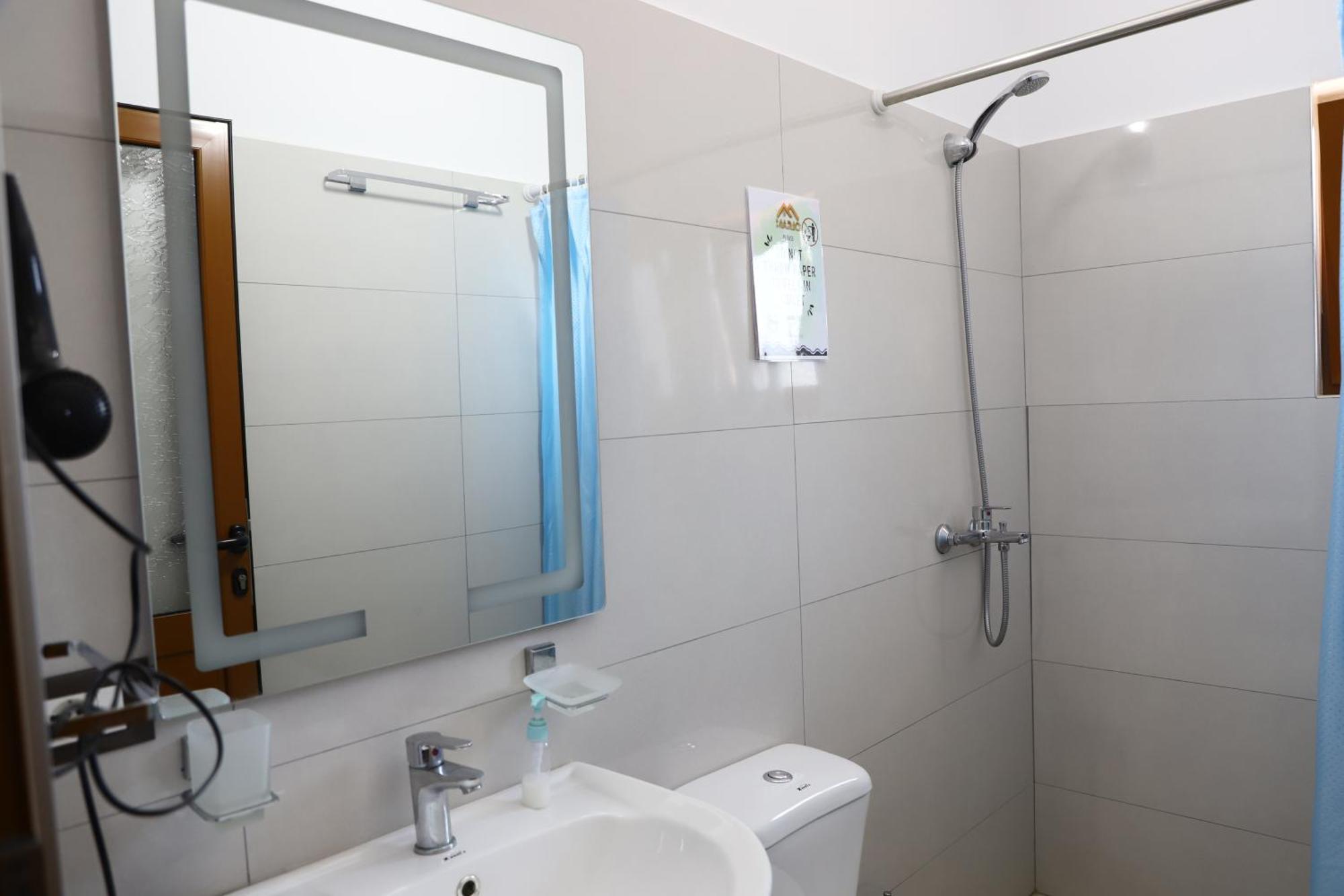 Guest House Marjo Берат Экстерьер фото